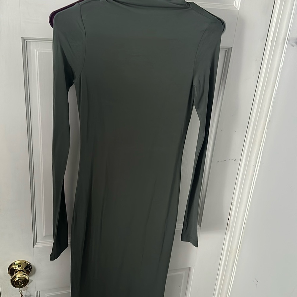 Green midi dress